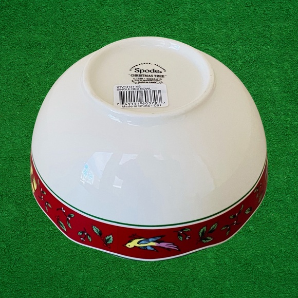 Spode Scalloped Bowl Christmas Tree 6” - Picture 3 of 4